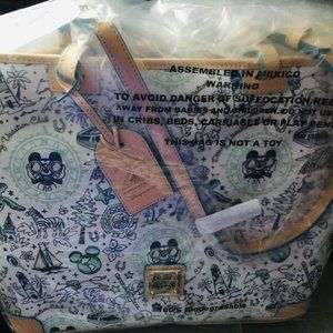 Dooney & Bourke Disney Vacation Club Shopper Tote